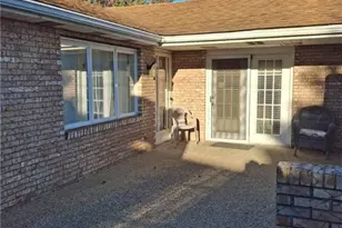 128 Leech St, Weirton, WV 26062 - Photo 2