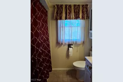 128 Leech Street, Weirton, WV 26062 - Photo 16