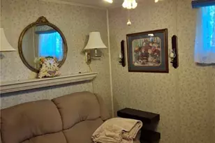 128 Leech St, Weirton, WV 26062 - Photo 18