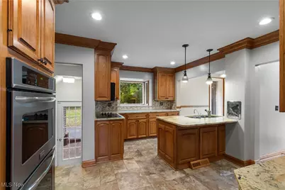 4698 Manchester Road, New Franklin, OH 44319 - Photo 14