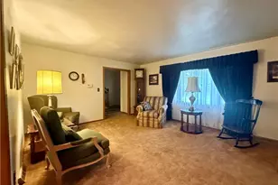 3348 Darbyshire Dr, Canfield, OH 44406 - Photo 6