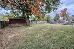 3348 Darbyshire Dr, Canfield, OH 44406 - Photo 28