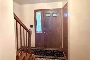 3348 Darbyshire Dr, Canfield, OH 44406 - Photo 4