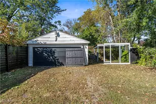 11702 Brookfield Ave, Loveland, OH 44135 - Photo 18