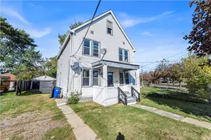 11702 Brookfield Ave, Loveland, OH 44135 - Photo 2