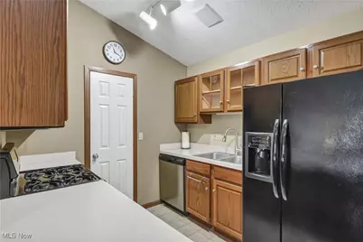 2703 Shakespeare Lane, Avon, OH 44011 - Photo 16