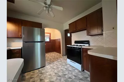 1855 W 17th Street SW, Akron, OH 44314 - Photo 10