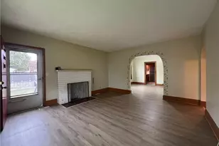 1855 W 17th Street SW, Akron, OH 44314 - Photo 6