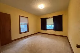 1855 W 17th Street SW, Akron, OH 44314 - Photo 12