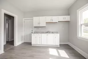 9215 Yale Ave, Loveland, OH 44108 - Photo 6