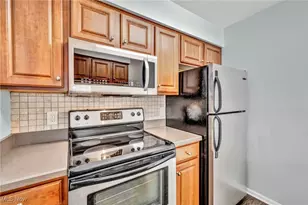 1804 Stoney Run Cir, Broadview Heights, OH 44147 - Photo 22