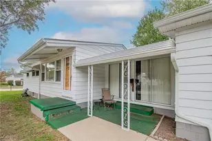 860 Sutherland Ave, Akron, OH 44314 - Photo 28