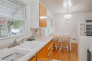 860 Sutherland Ave, Akron, OH 44314 - Photo 6