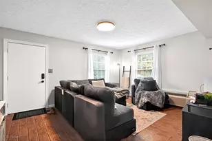 1473 Munroe Falls Ave, Cuyahoga Falls, OH 44221 - Photo 6