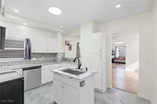 366 Oberlin Ave, Lorain, OH 44052 - Photo 14