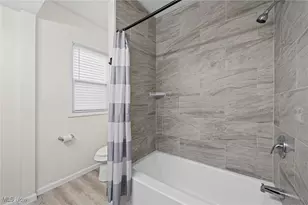 366 Oberlin Ave, Lorain, OH 44052 - Photo 20