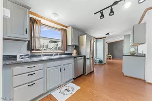 1005 Overlook Dr SW, Canton, OH 44706 - Photo 14