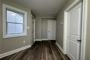 1445 W 52nd St, Loveland, OH 44102 - Photo 4