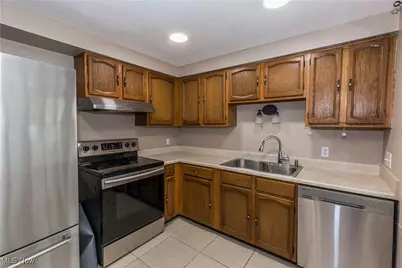 147 Quaker Ridge Drive, Akron, OH 44313 - Photo 8