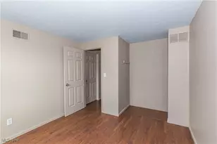 147 Quaker Ridge Dr, Akron, OH 44313 - Photo 14