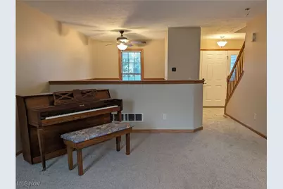 2464 Hazelnut Road, Ravenna, OH 44266 - Photo 6