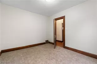 405 Broad St, Wadsworth, OH 44281 - Photo 16