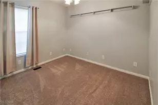 423 Fulton St, Port Clinton, OH 43452 - Photo 26