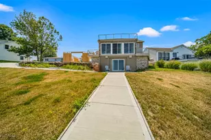 7 Ninevah Beach Dr, Ashtabula, OH 44004 - Photo 10