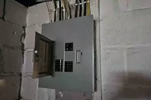 107 W Dalton St, Akron, OH 44310 - Photo 10