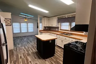 399 Sand Trap Cir, Painesville Twp, OH 44077 - Photo 10