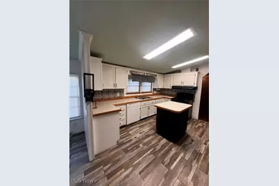 399 Sandtrap Circle, Painesville Twp, OH 44077 - Photo 12