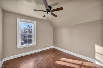 14410 Darwin Avenue, Loveland, OH 44110 - Photo 12