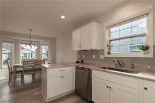 144 Prestwyck Ln, Elyria, OH 44035 - Photo 12