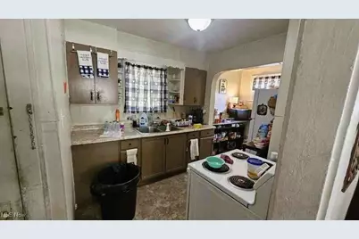 957 Bank Street, Akron, OH 44305 - Photo 4