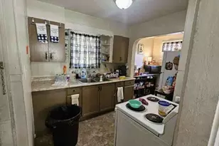 957 Bank St, Akron, OH 44305 - Photo 4