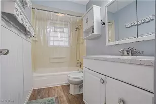 2063 Woodland Trace, Youngstown, OH 44515 - Photo 12