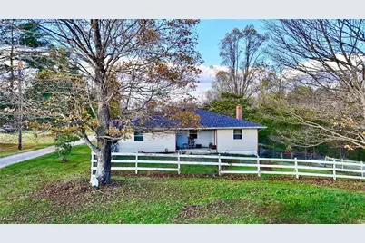 966 State Route 555, Little Hocking, OH 45742 - Photo 1