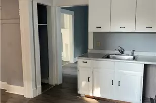 1390 E 109th St, Loveland, OH 44106 - Photo 8