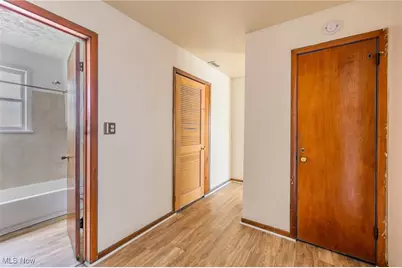 3492 W 56th Street, Loveland, OH 44102 - Photo 6