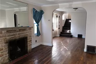 17111 Ridgeton Dr, Loveland, OH 44128 - Photo 4