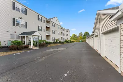 4703 Hills and Dales Road NW #304, Canton, OH 44718 - Photo 2