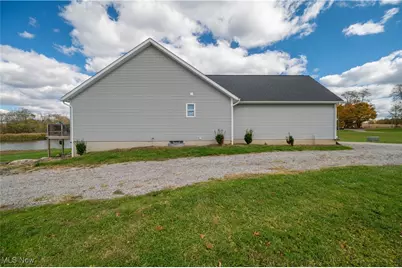520 S Newton Falls Road, Diamond, OH 44412 - Photo 36