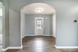 520 S Newton Falls Rd, Diamond, OH 44412 - Photo 6