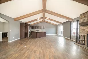 520 S Newton Falls Rd, Diamond, OH 44412 - Photo 8