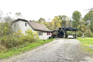 49358 England Dr, East Palestine, OH 44413 - Photo 4