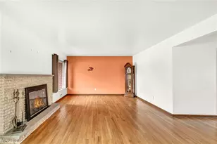 1691 E Parkhaven Dr, Green Hills, OH 44131 - Photo 6