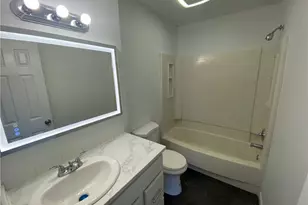 854 E 258th St, Euclid, OH 44132 - Photo 4