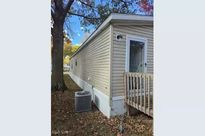 292 Westwoods Street, Amherst, OH 44001 - Photo 16