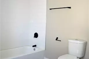 910 W 14th St, Lorain, OH 44052 - Photo 18