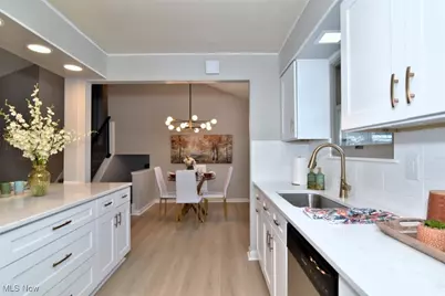 9195 Cheyenne Run, Macedonia, OH 44056 - Photo 16